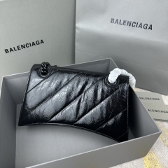 BALENCIAGA LECRUSH Small chain strap bag