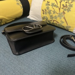 VALENTINO LOCÒ calf leather handbag