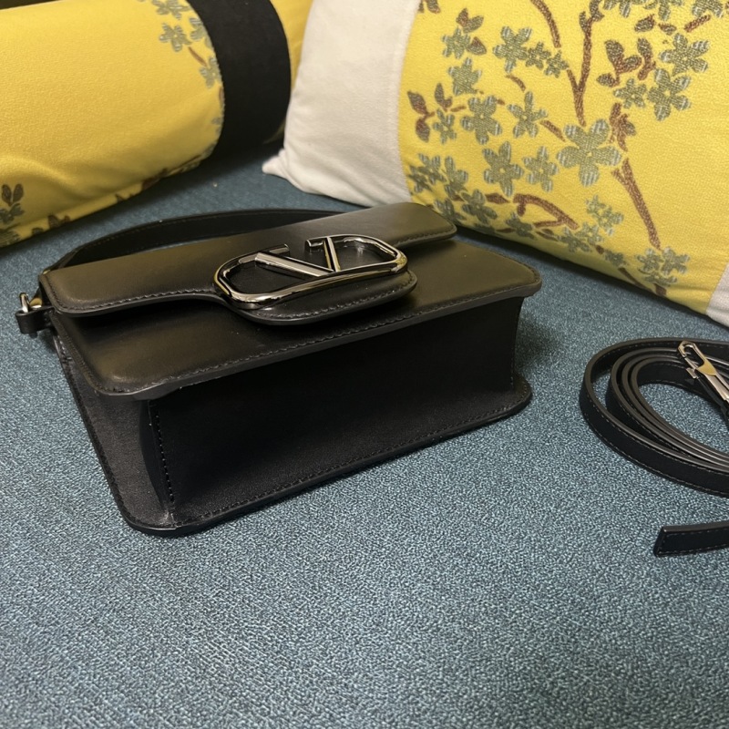 VALENTINO LOCÒ calf leather handbag