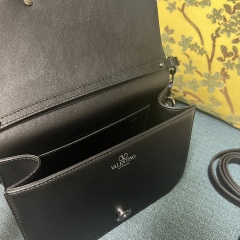 VALENTINO LOCÒ calf leather handbag