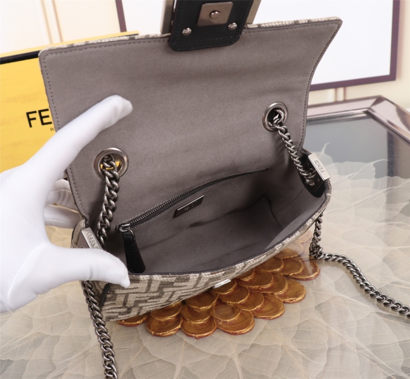 FENDI Baguette medium to long chain handbag