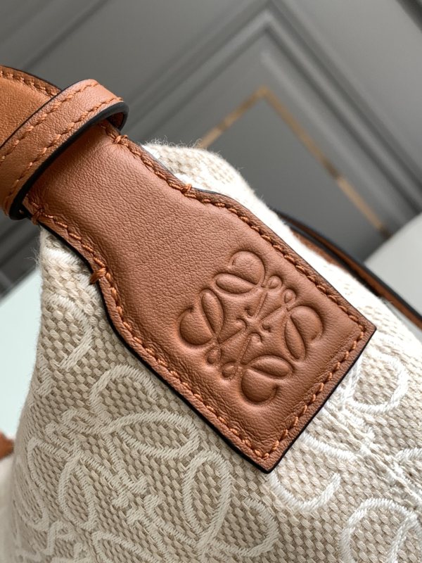 LOEWE Small Anagram Cubi handbag