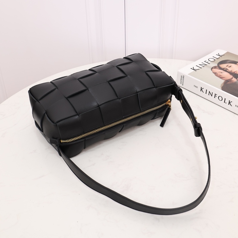 BOTTEGA VENETA Brick Cassette shoulder bag
