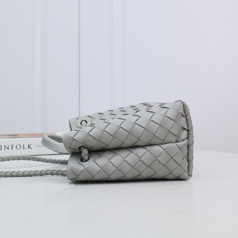 BOTTEGA VENETA Small Andiamo handbag