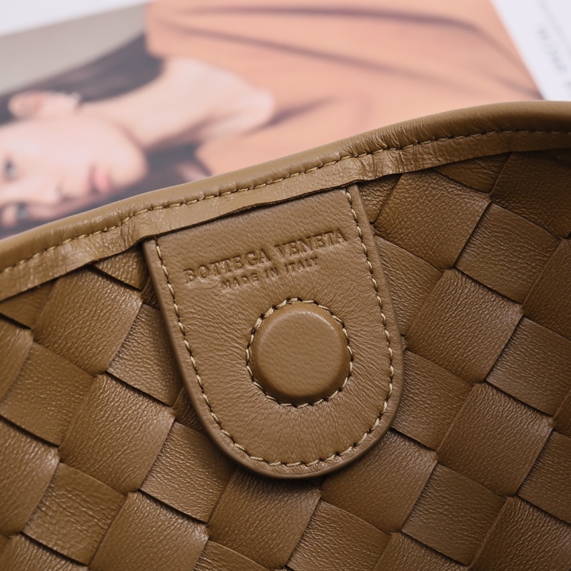 BOTTEGA VENETA Sardine Crossbody Bag