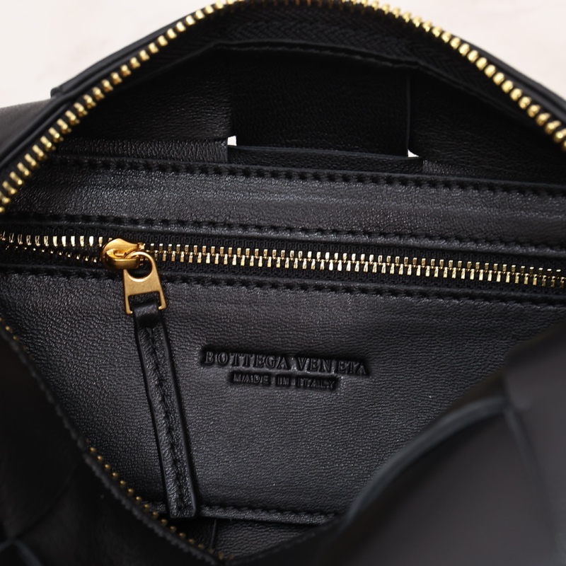 BOTTEGA VENETA Small Brick Cassette shoulder bag