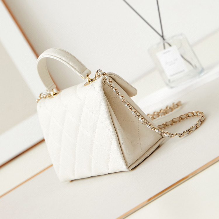 CHANEL Kelly Handbag