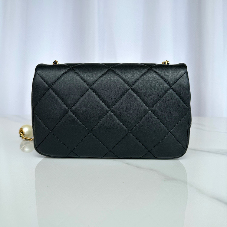 CHANEL Mouth cover bag