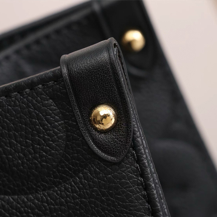 LV ONTHEGO Medium Handbag