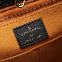 LV ONTHEGO Medium Handbag
