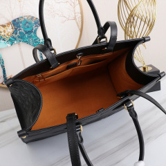 LV ONTHEGO Medium Handbag