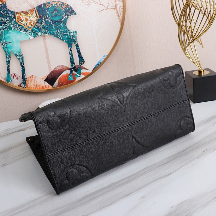 LV ONTHEGO Medium Handbag