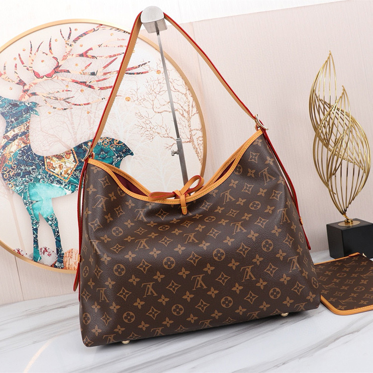 LV CARRYALL Medium handbag