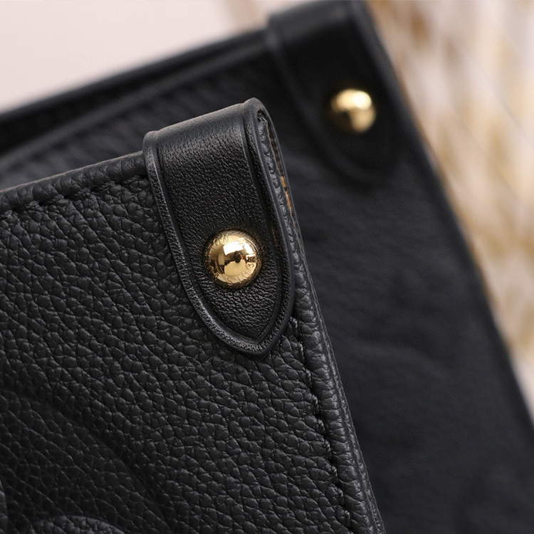 LV ONTHEGO Large  Handbag