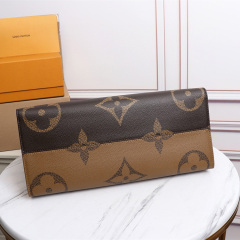 LV ONTHEGO Medium Handbag