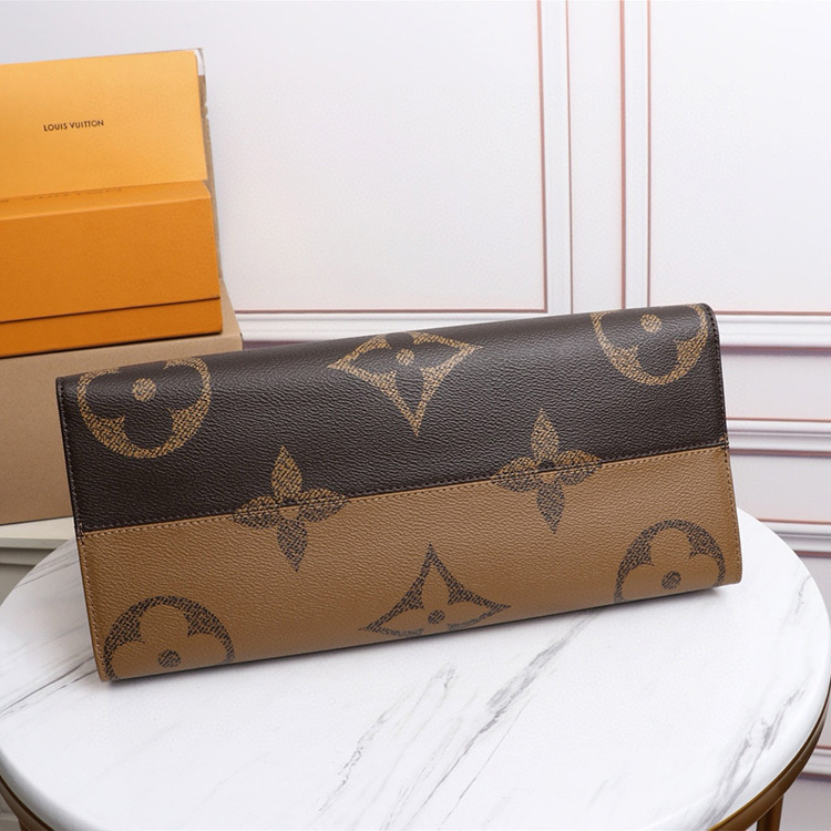 LV ONTHEGO Medium Handbag