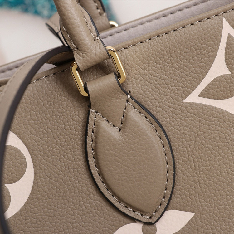 LV ONTHEGO Medium Handbag