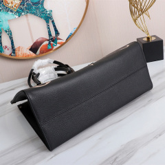 LV ONTHEGO Medium Handbag