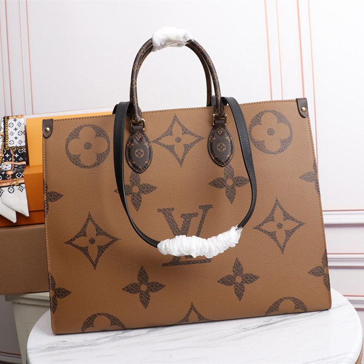 LV ONTHEGO Large  Handbag