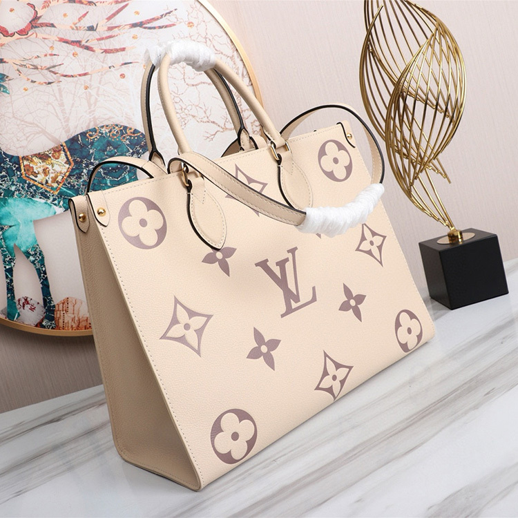 LV ONTHEGO Medium Handbag