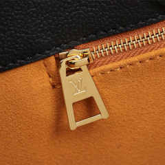 LV ONTHEGO Large  Handbag