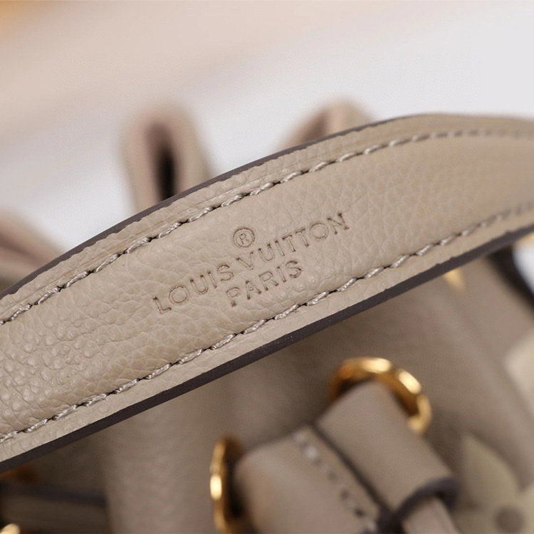 LV NANO NOÉ Handbag