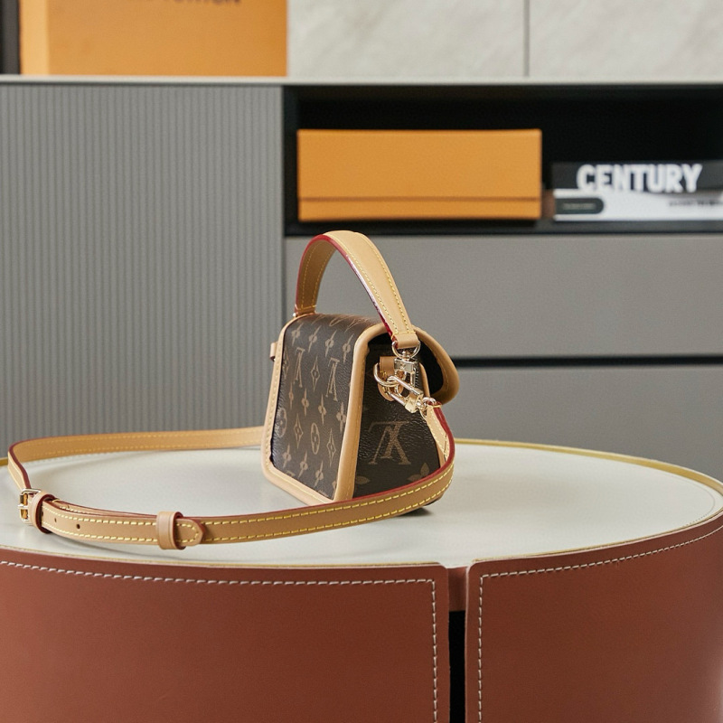LV NANO DIANE Handbag