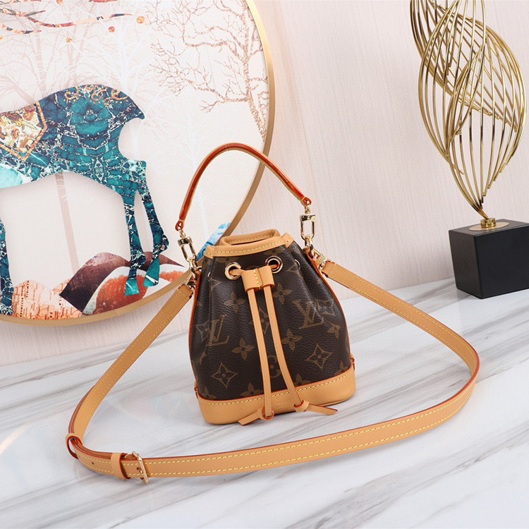 LV NANO NOÉ Handbag