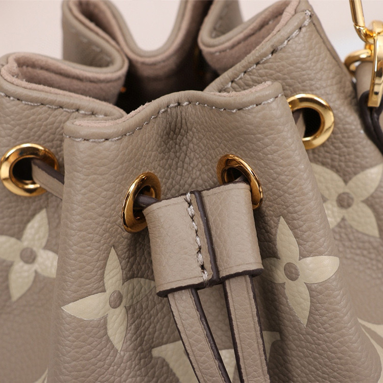 LV NANO NOÉ Handbag