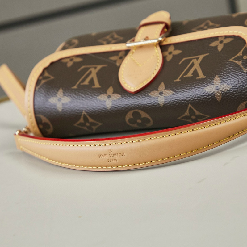 LV NANO DIANE Handbag