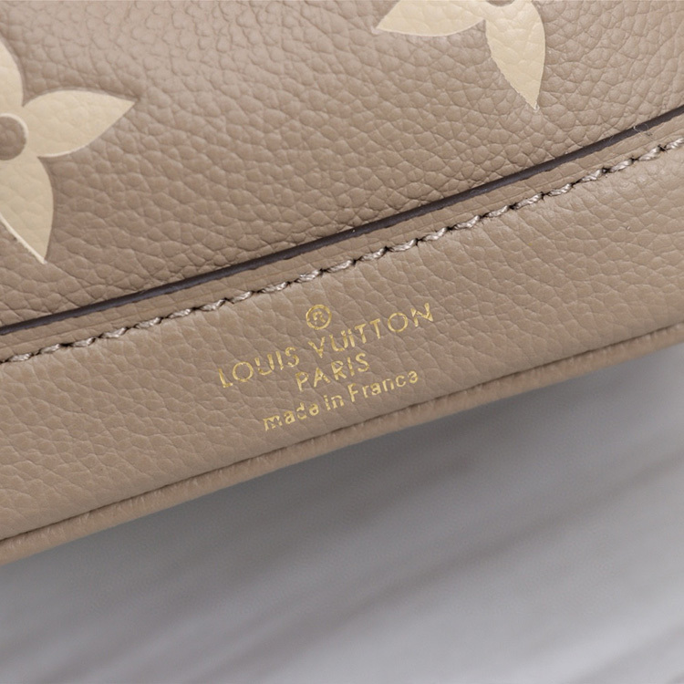 LV NANO NOÉ Handbag