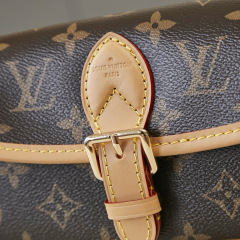 LV NANO DIANE Handbag