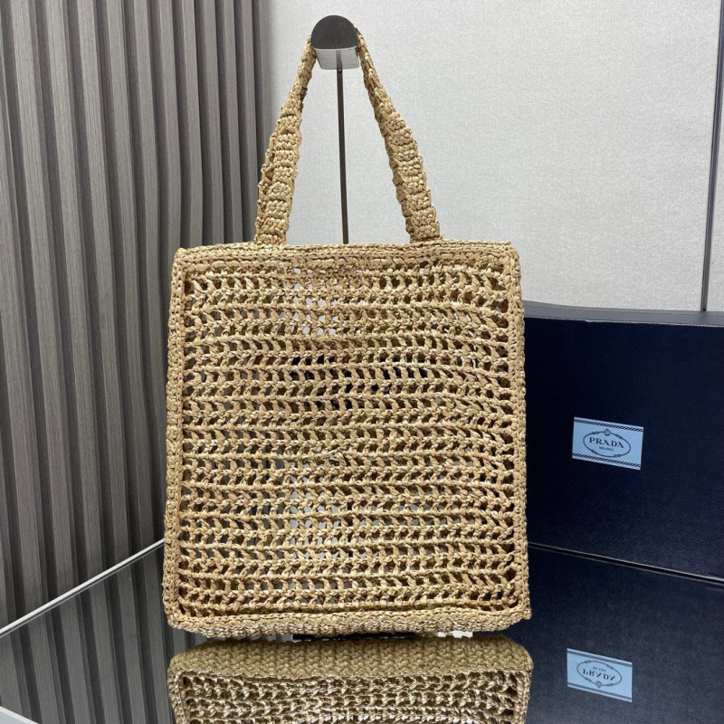 Crochet tote bag