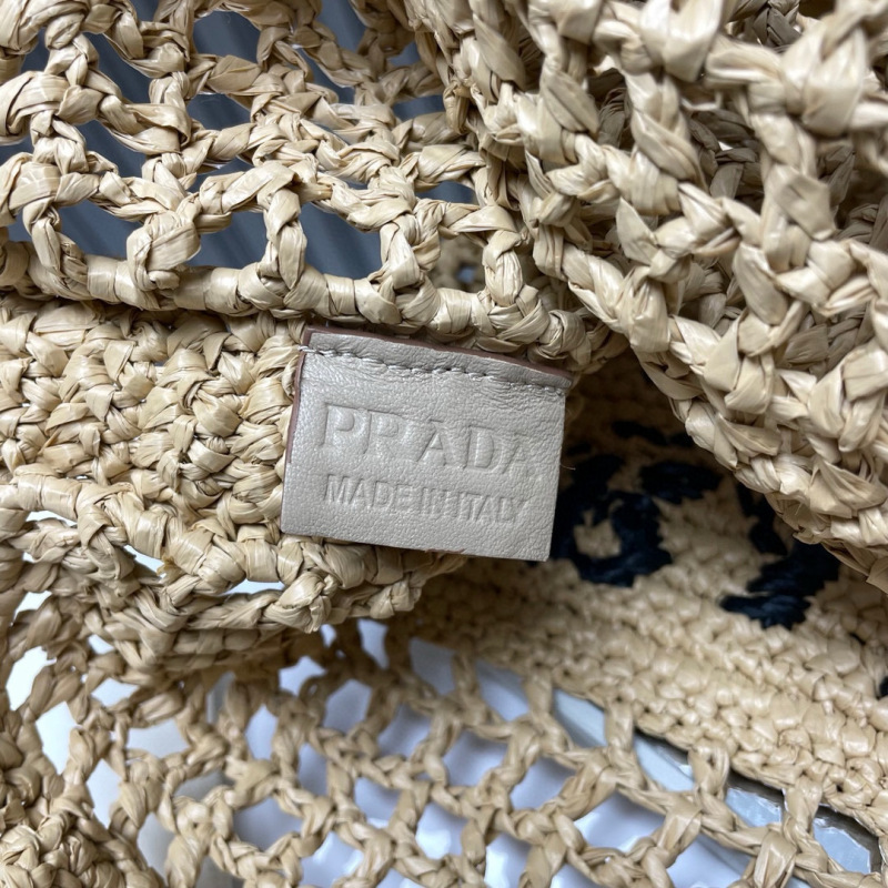 Crochet tote bag