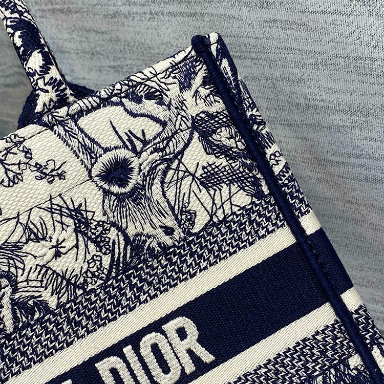 Small Book Tote Handbag  (26.5cm)