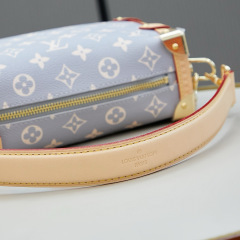 Side Trunk medium handbag