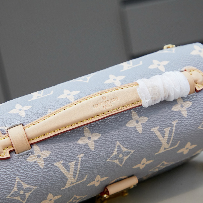 Pochette Métis East West bag