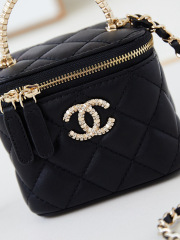 24B limited edition diamond handle long box bag makeup diagonal bag with diamond handle lambskin.
