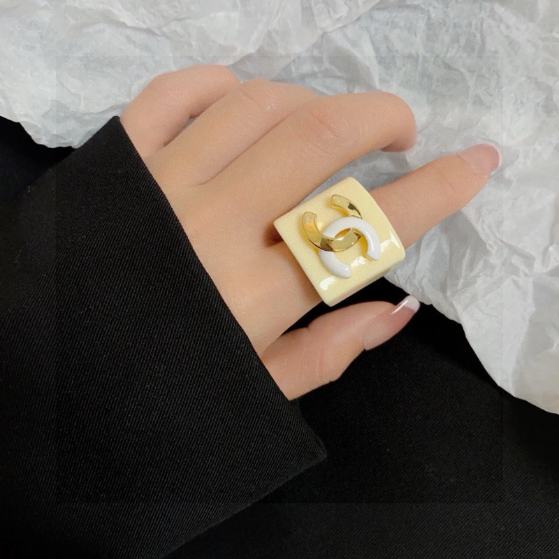 Chanel Simple Double C Ring