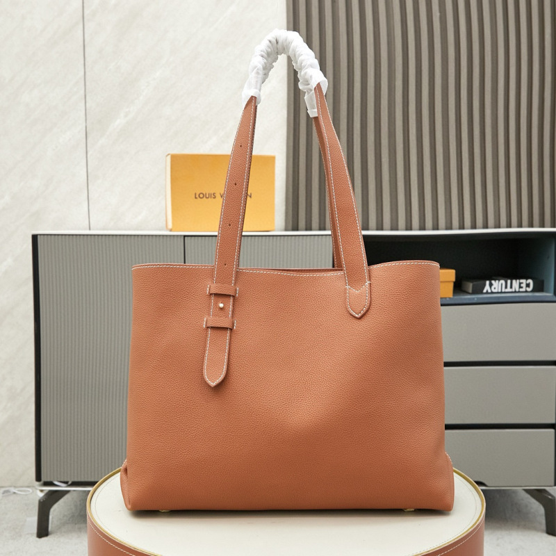 LV LOW KEY CABAS Medium Handbag