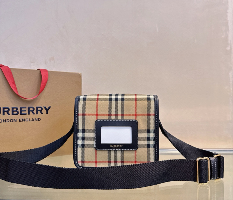 BURBERR Classic plaid retro small mailman bag