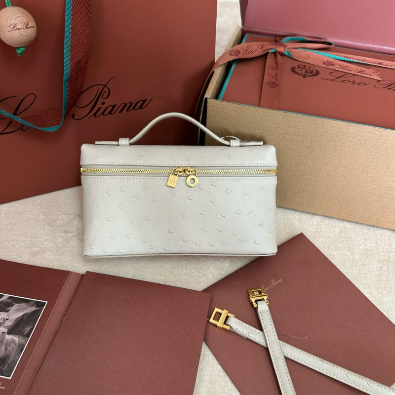 LORO PIANA Extra Pocket L19 Bag （ Golden buckle ）