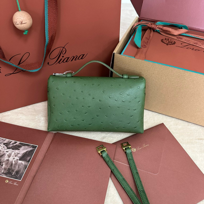 LORO PIANA Extra Pocket L19 Bag （ Golden buckle ）
