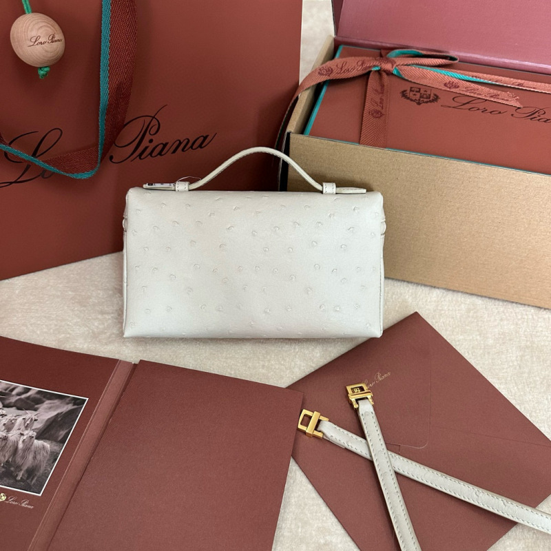 LORO PIANA Extra Pocket L19 Bag （ Golden buckle ）