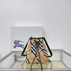 BURBERRY Classic plaid small bucket bag