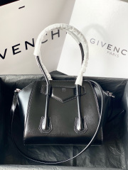CIVENCHYClassic Antique Handbag