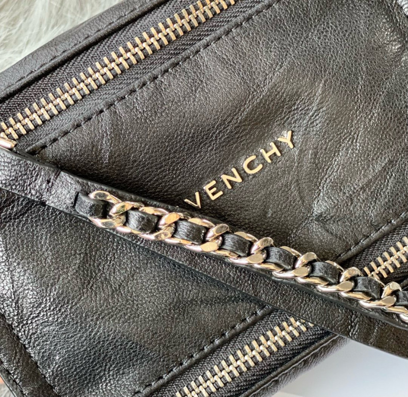 CIVENCHY Exquisite Pando handle bag