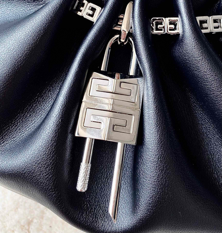CIVENCHY Kenny Bag