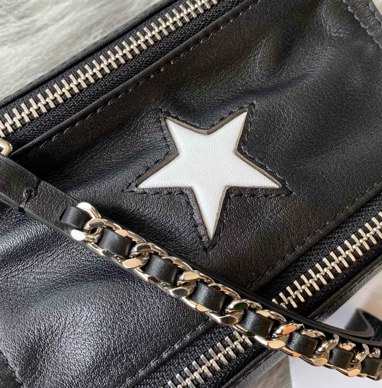 CIVENCHY Exquisite Pando handle bag