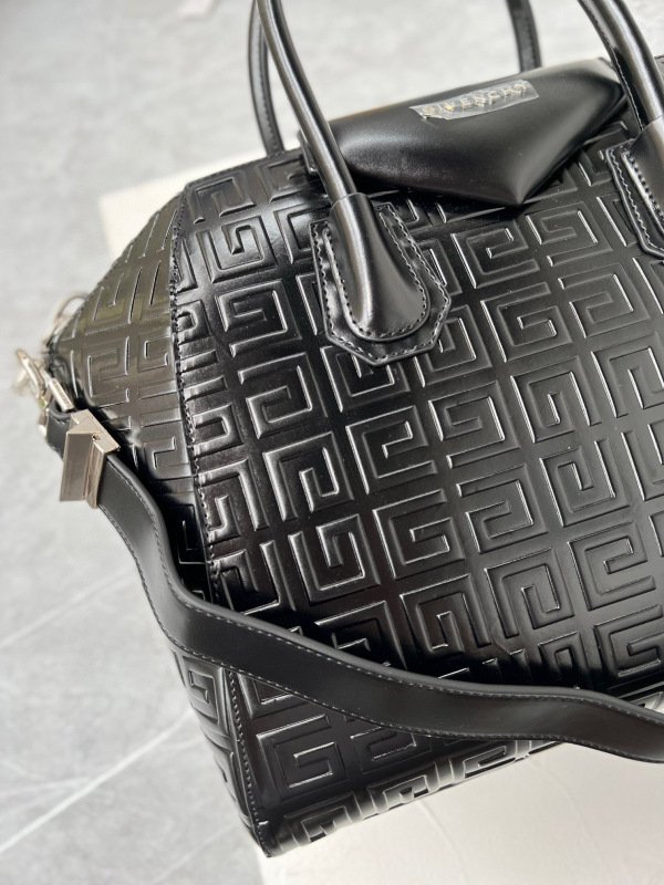 CIVENCHY  Aintong new handbag